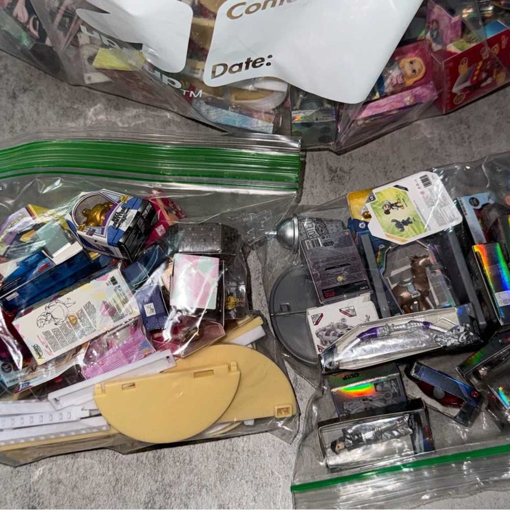 Mini Brands Bundle - Please Read!! - Picture 5 of 5